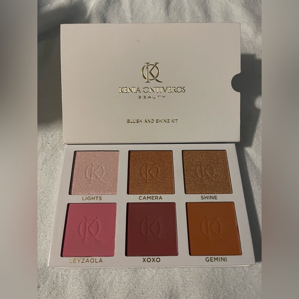 Kenia Ontiveros: Blush and Shine Kit